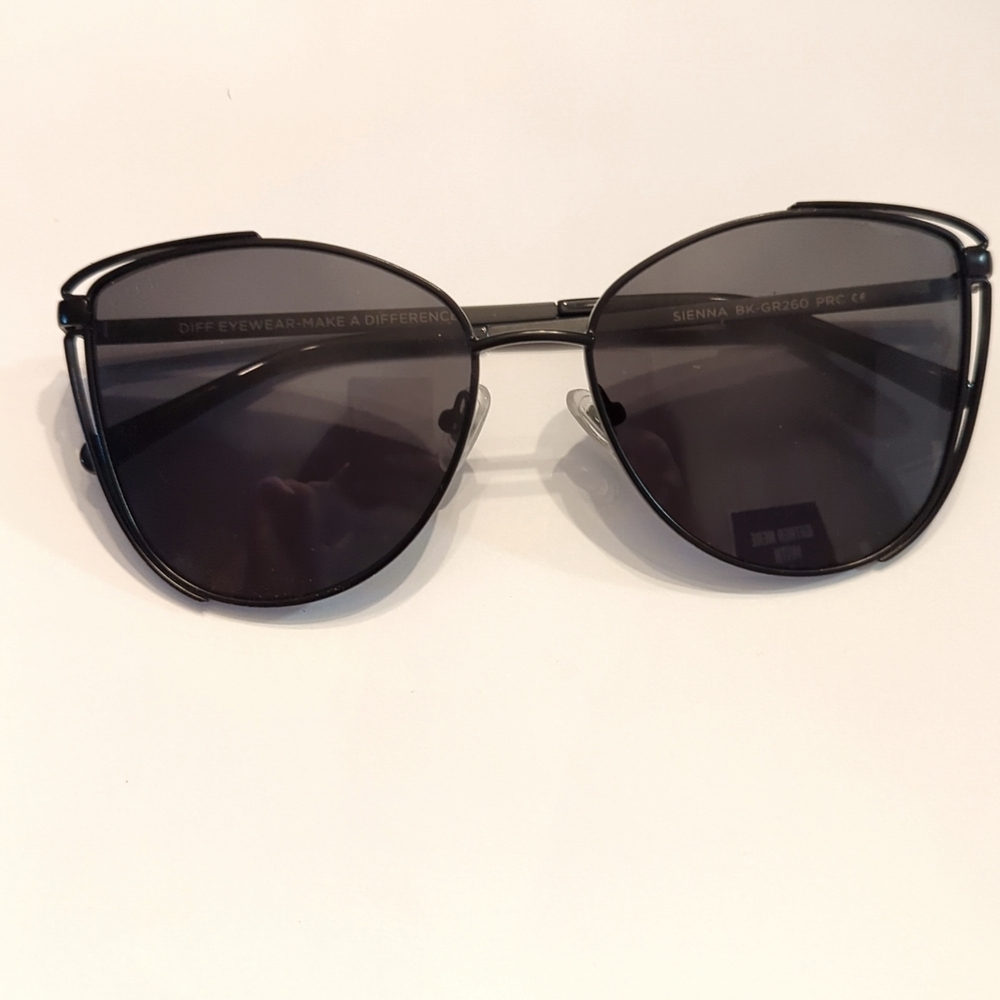DIFF Eyewear Sienna BK-GR260